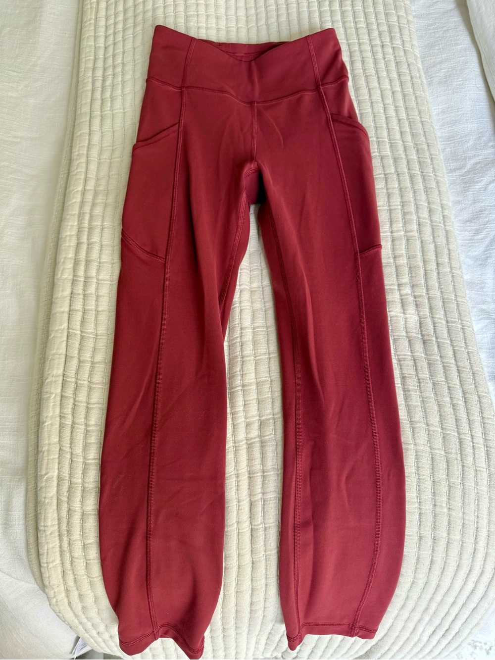 Lululemon 7/8 wine color leggings
